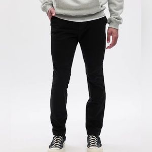 Men’s Skinny Modern Khaki’s-Size 31 / 30